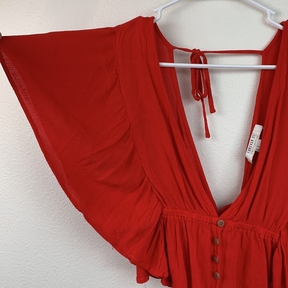 Forever 21 crinkle gauze deep V, crop peplum blouse buttons ruffle sleeves EUC - Picture 2 of 5